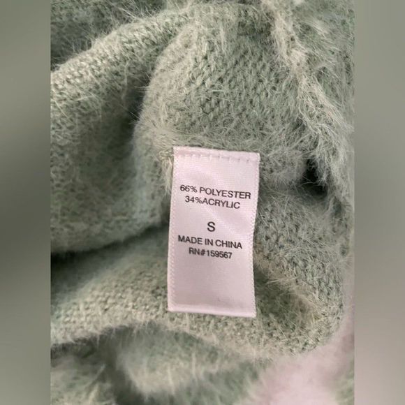 Sweet & Sinful Cropped Fuzzy Mint Green Sweater 3/4 Sleeve Size Small - Picture 7 of 9